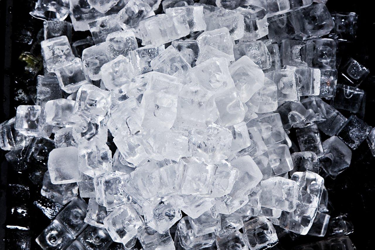 Купить лед для коктейлей. Пищевой лед. Лед пищевой для коктейлей. Съедобный лед. Кубиковый лед.